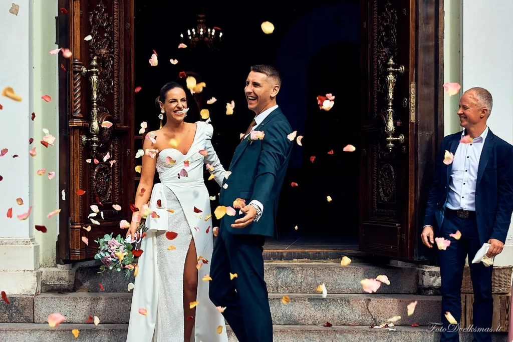 vestuvių fotografas, foto ir video komanda, jaunieji, reportažinė fotografija, vestuvių emocijos