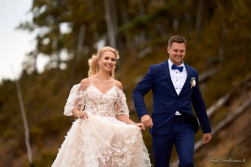 vestuvių fotografas, jaunieji, vestuvių reportažas, prie jūros, emocijos