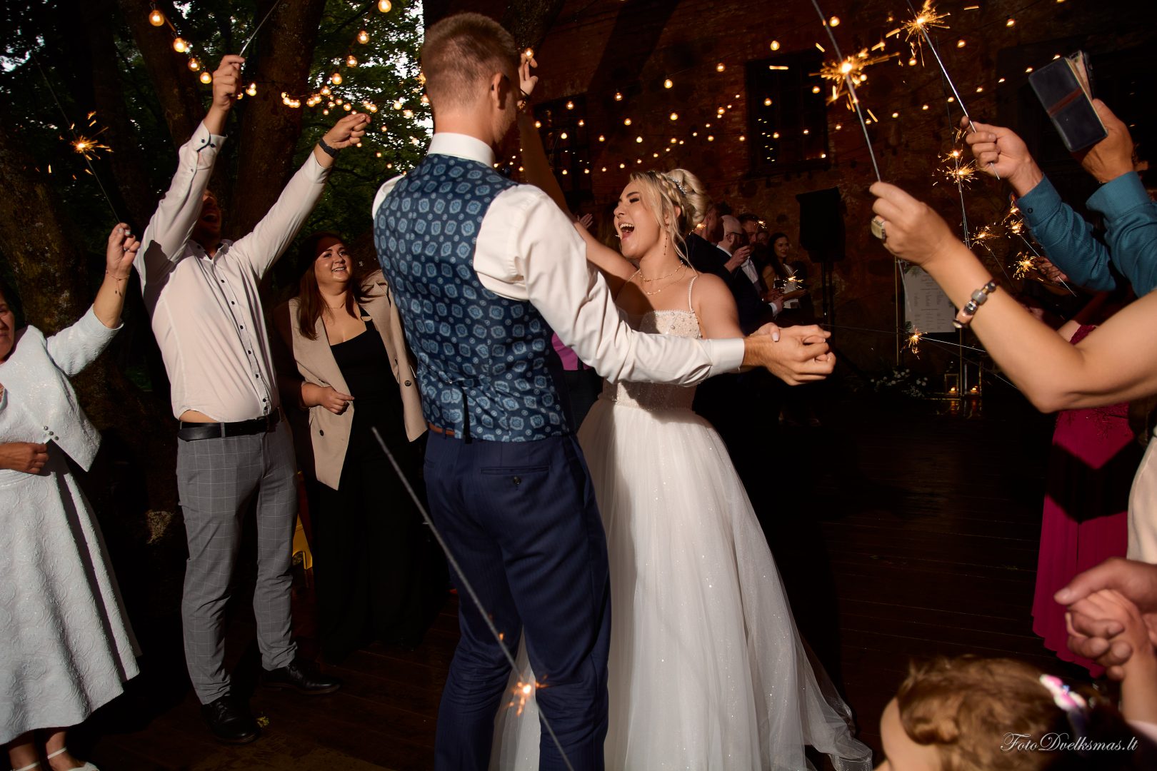 vestuvių fotografas, vestuvių fotografai, vestuvių nuotraukos, reportažinė fotografija, vestuvių fotosesija